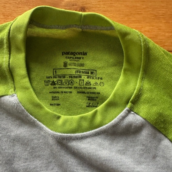 Patagonia Men's Lime Green and Light Gray longsleeve - Picture 3 of 4